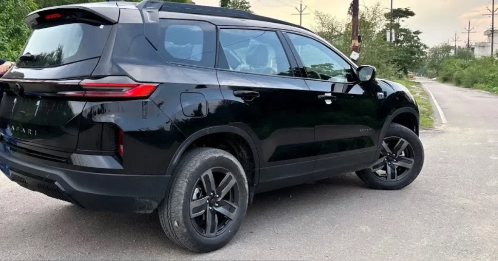 Tata Safari Dark Edition